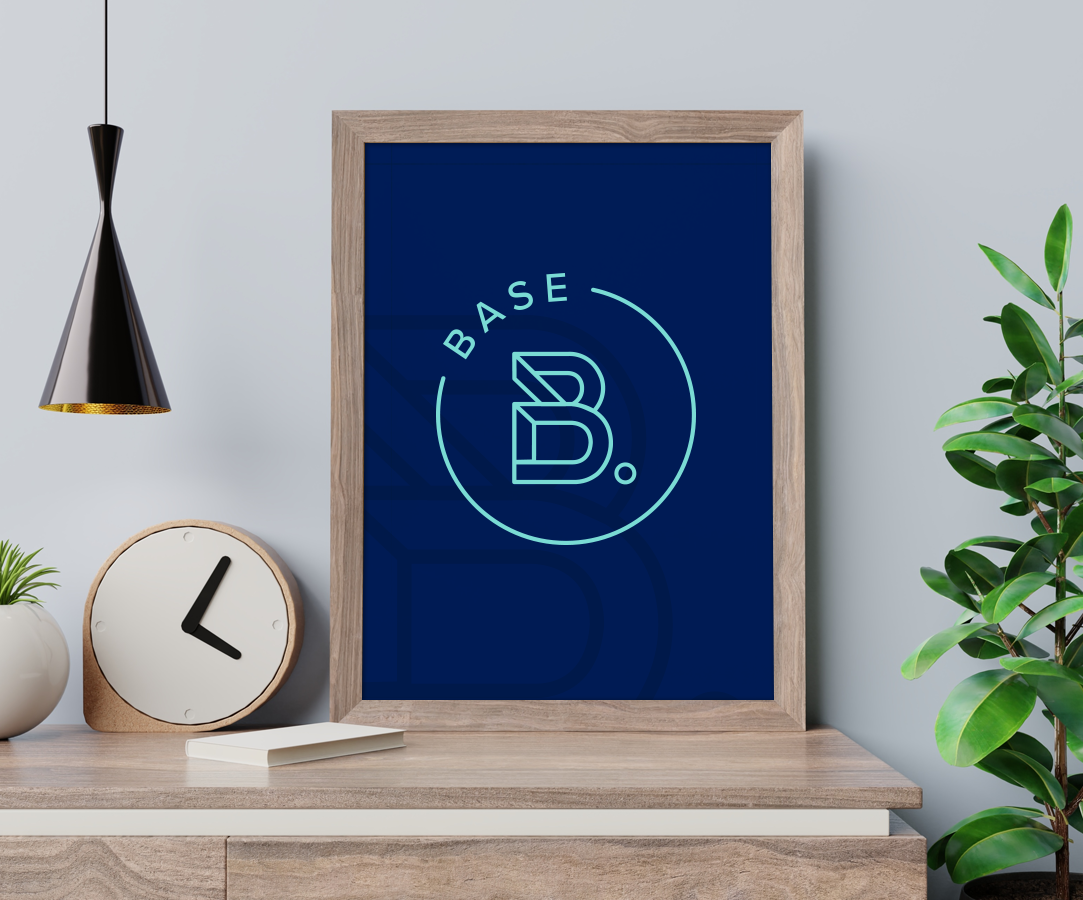 Naming, Identidade Visual & Material Digital Base B.